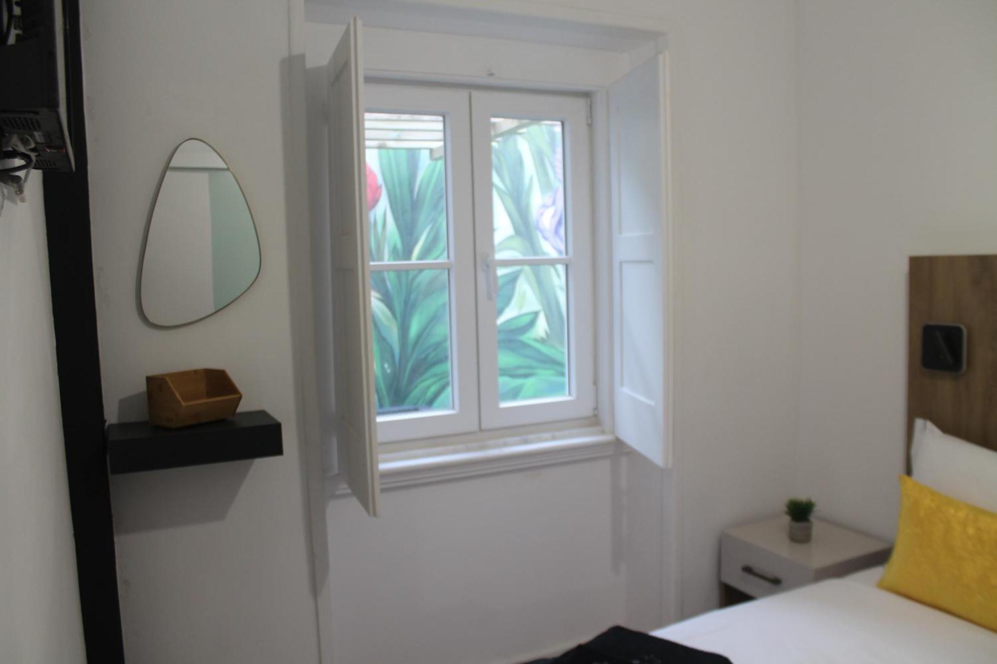 Real Guest House Коста да Капарика Екстериор снимка