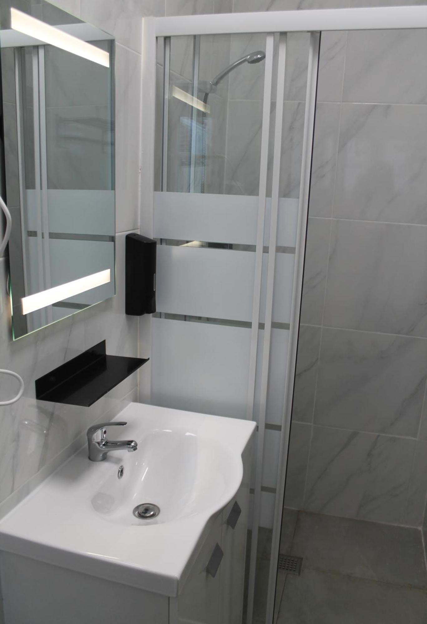Real Guest House Коста да Капарика Екстериор снимка