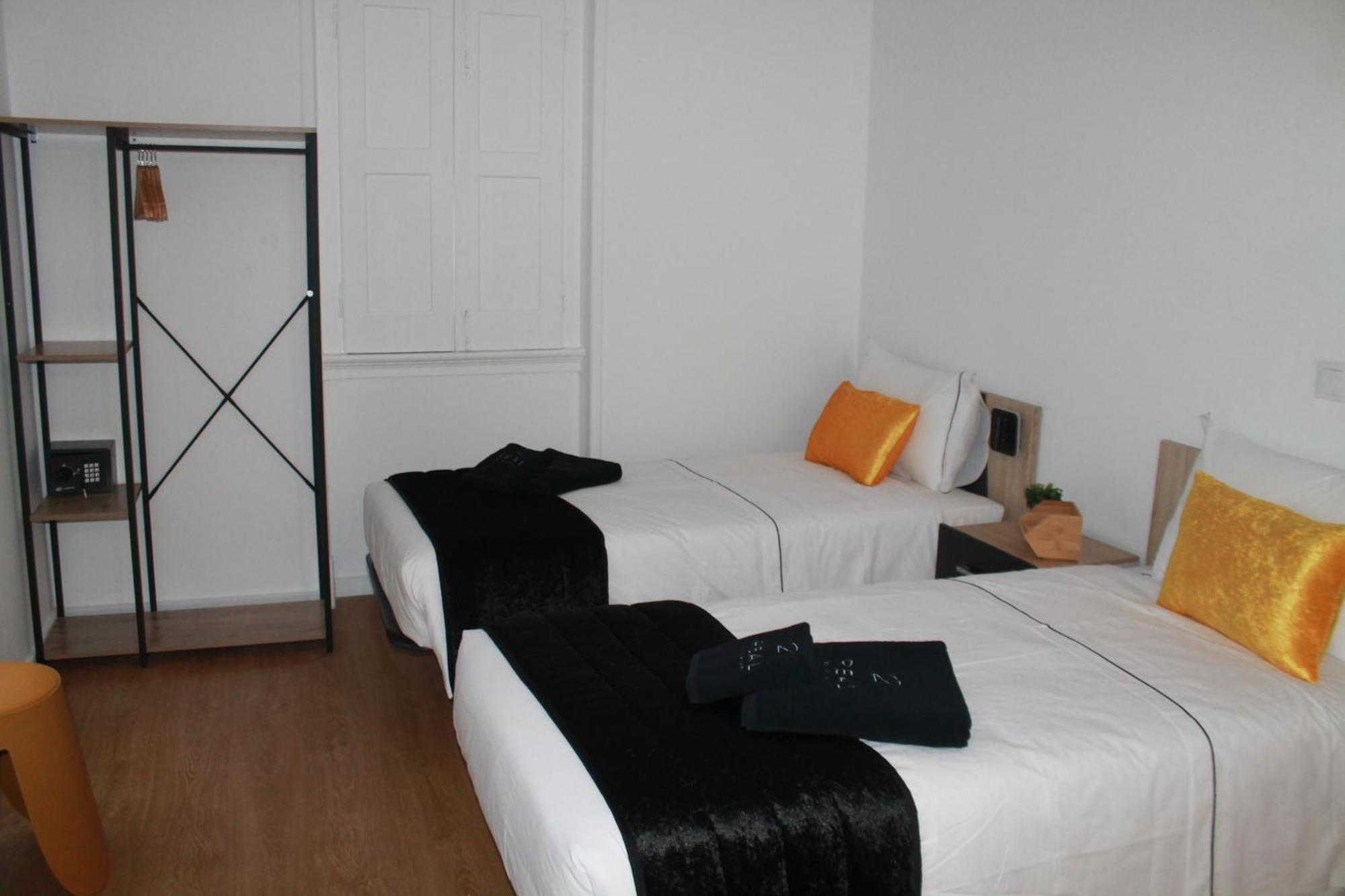 Real Guest House Коста да Капарика Екстериор снимка