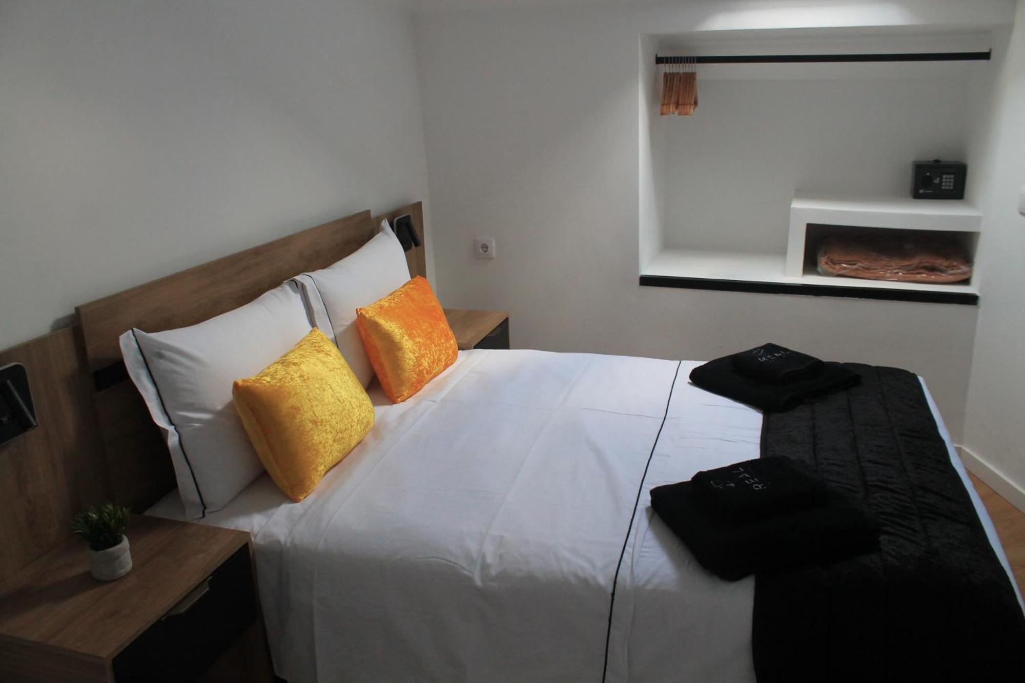 Real Guest House Коста да Капарика Екстериор снимка