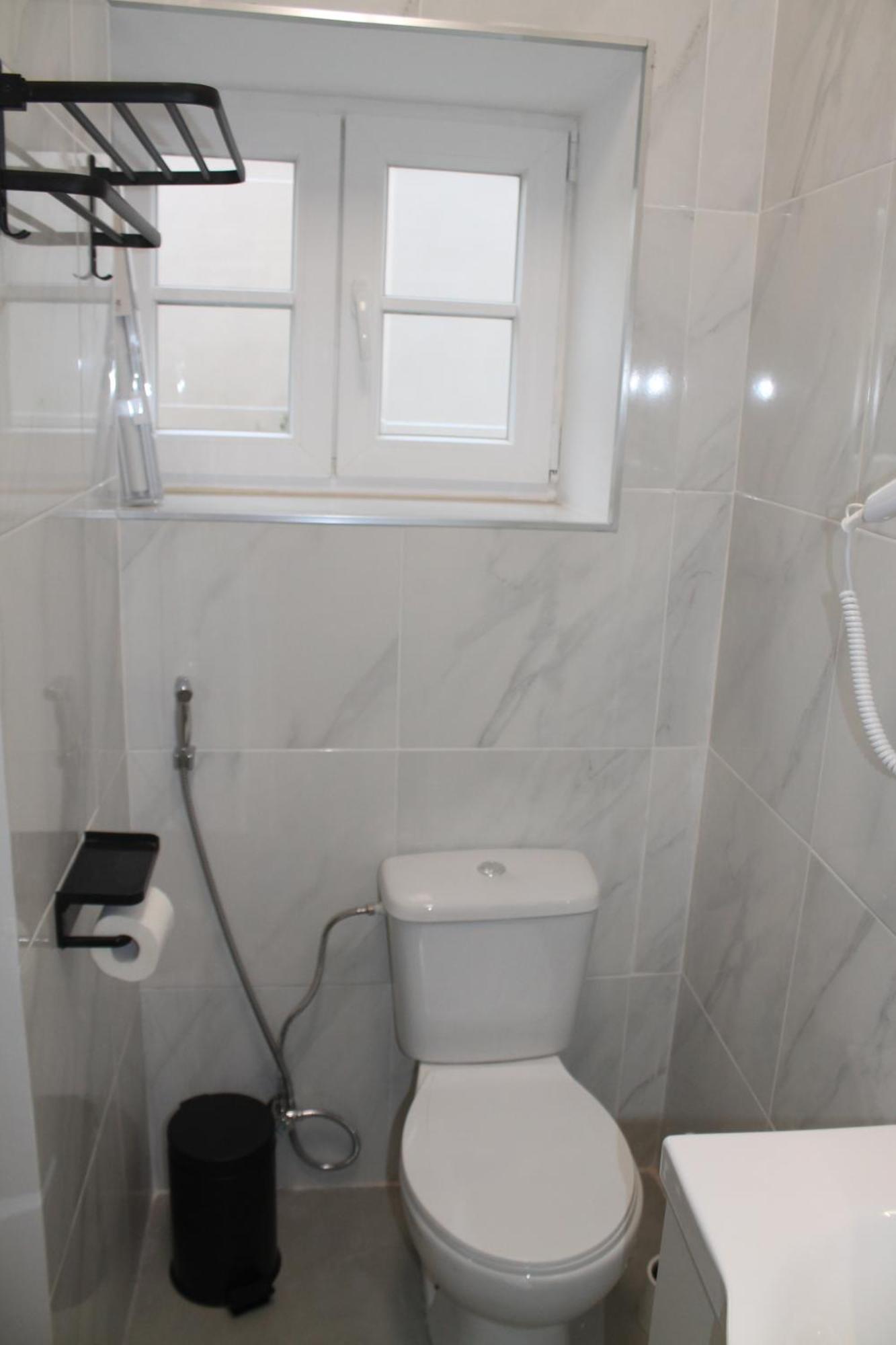 Real Guest House Коста да Капарика Екстериор снимка