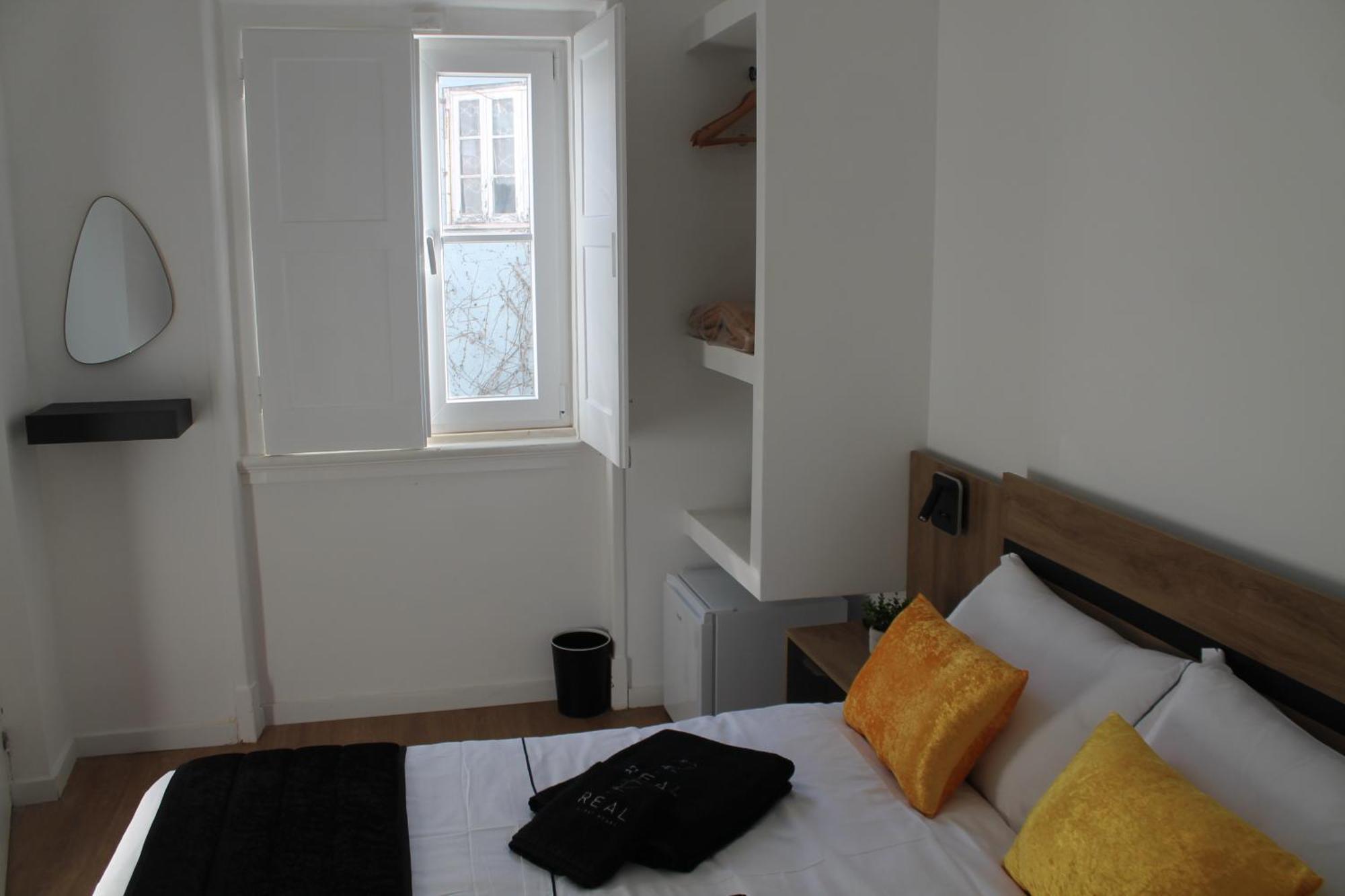 Real Guest House Коста да Капарика Екстериор снимка